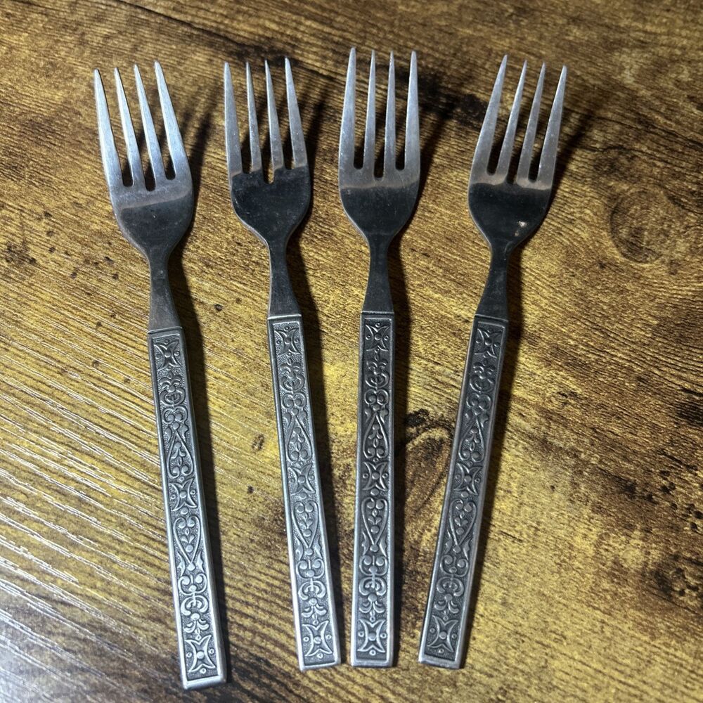 Orleans Stainless Steel Flatware Pattern ORL59 Scrolls Black Accent Vtg 34 Piece - Picture 14 of 14